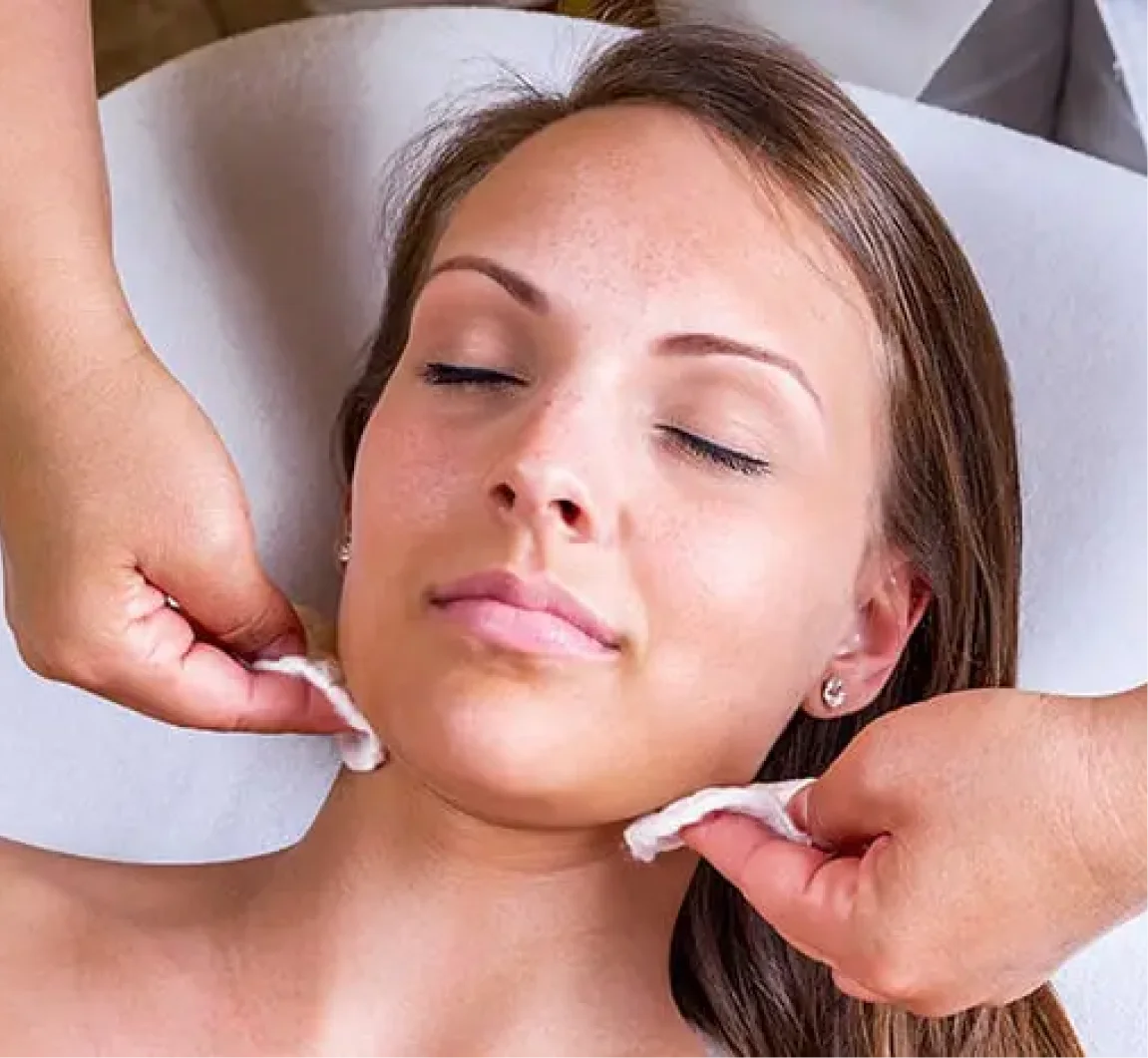 acne facial treatment Atomic Dermatology and Med Spa