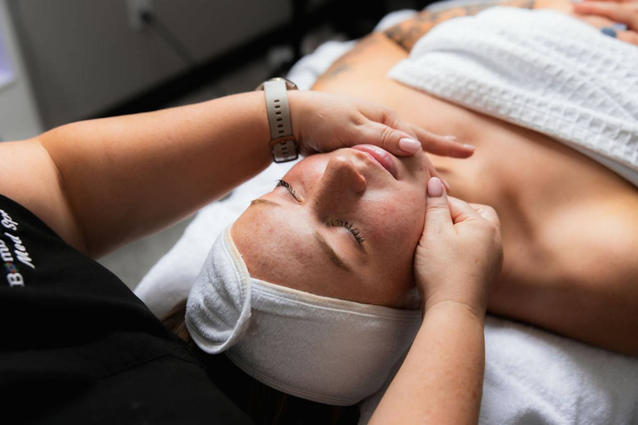 facials for acne treatment